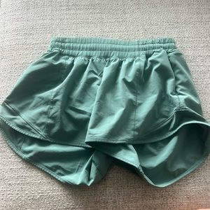 Hotty lululemon shorts